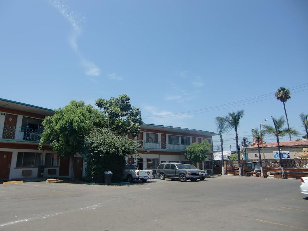 Motel Reno Tijuana Exterior photo